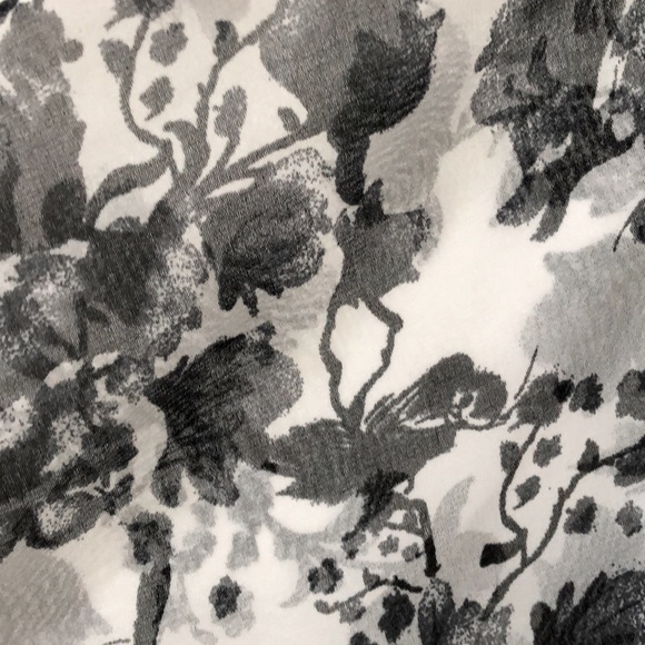 3 for 25🌿 Lightweight Floral Sheer Kimono Size S - Picture 4 of 4